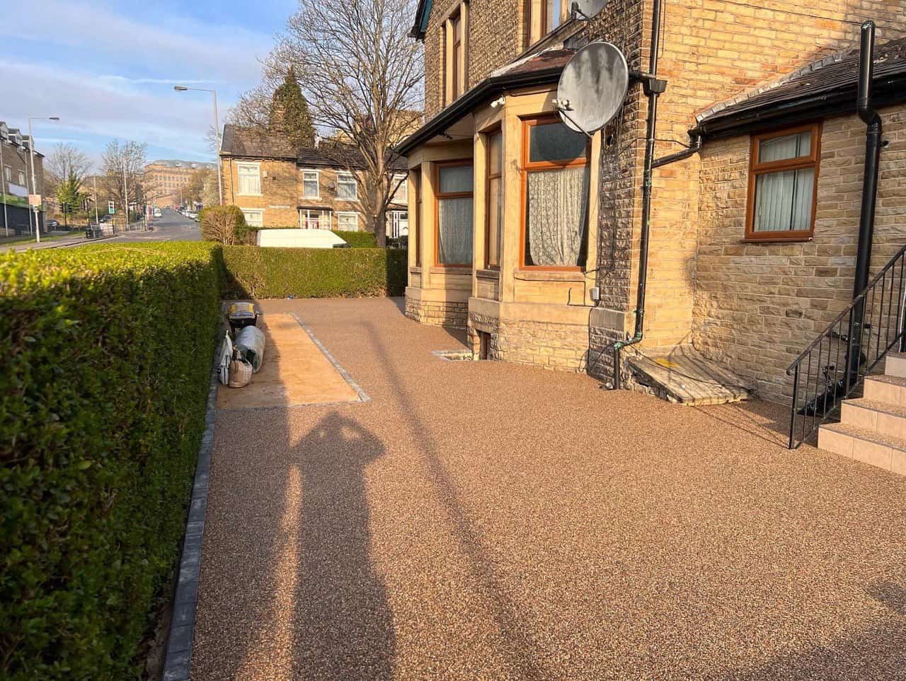 This is a photo of a resin patio installed in Doncaster by Doncaster Resin Driveways